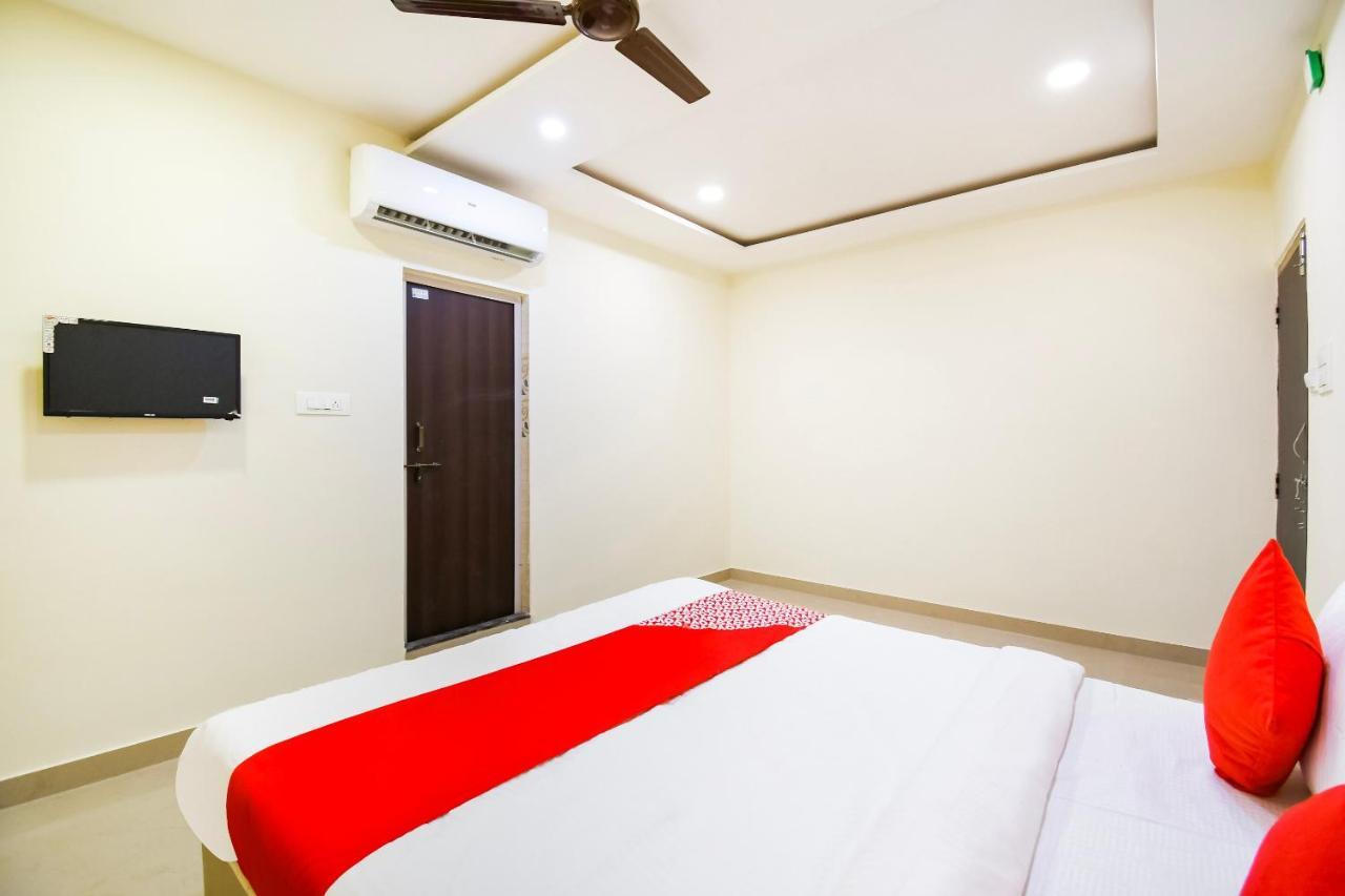 Rāipur Oyo Flagship 45586 Hotel Airport Inn מראה חיצוני תמונה