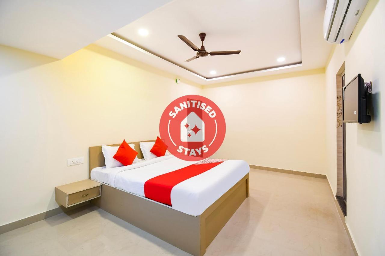 Rāipur Oyo Flagship 45586 Hotel Airport Inn מראה חיצוני תמונה