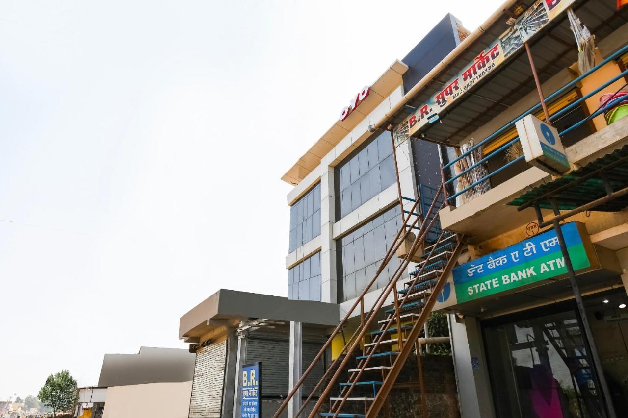 Rāipur Oyo Flagship 45586 Hotel Airport Inn מראה חיצוני תמונה